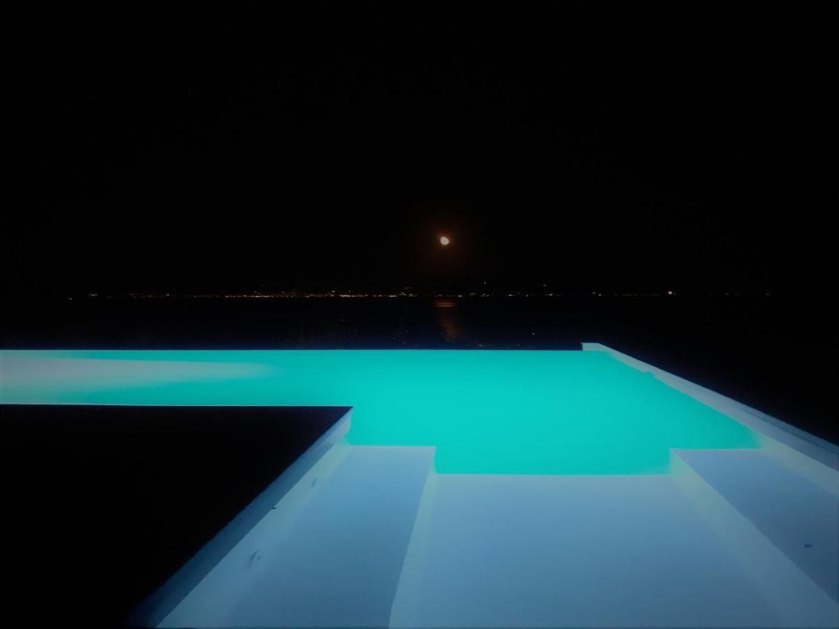 Villa Infinity ∞ Santa Teresa Di Riva Exterior photo