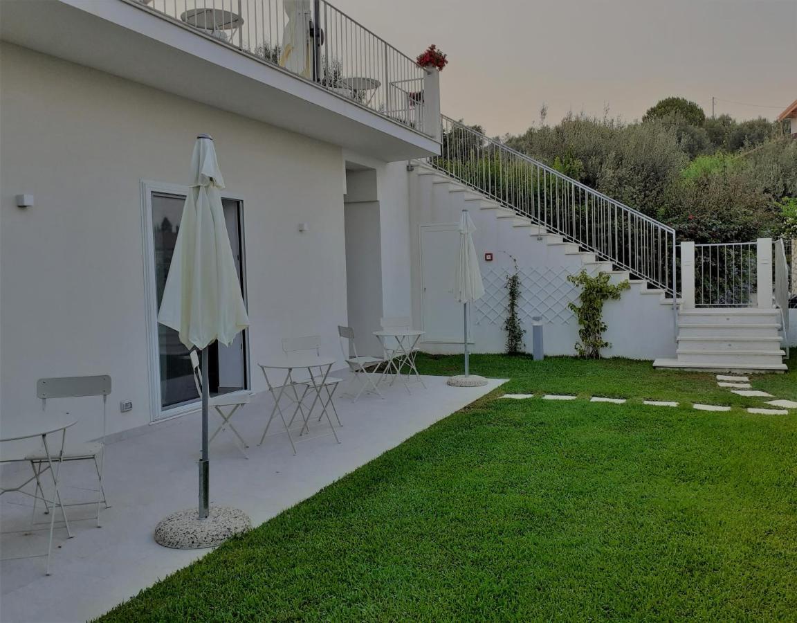 Villa Infinity ∞ Santa Teresa Di Riva Exterior photo